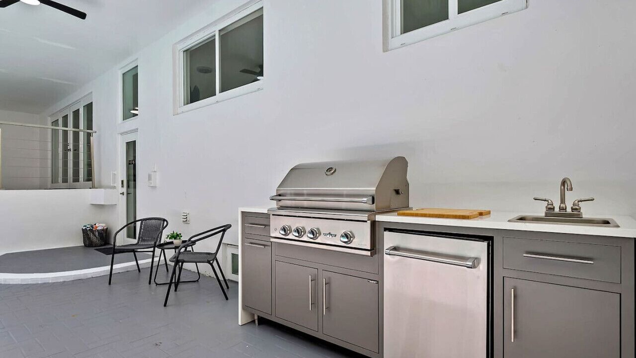 Photo of Outdoor in Pinecrest
