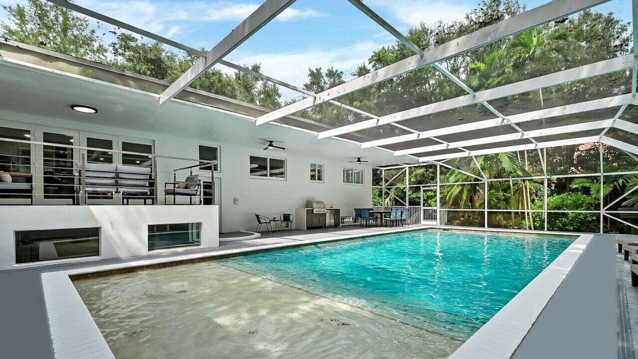 Photo of Outdoor in Pinecrest