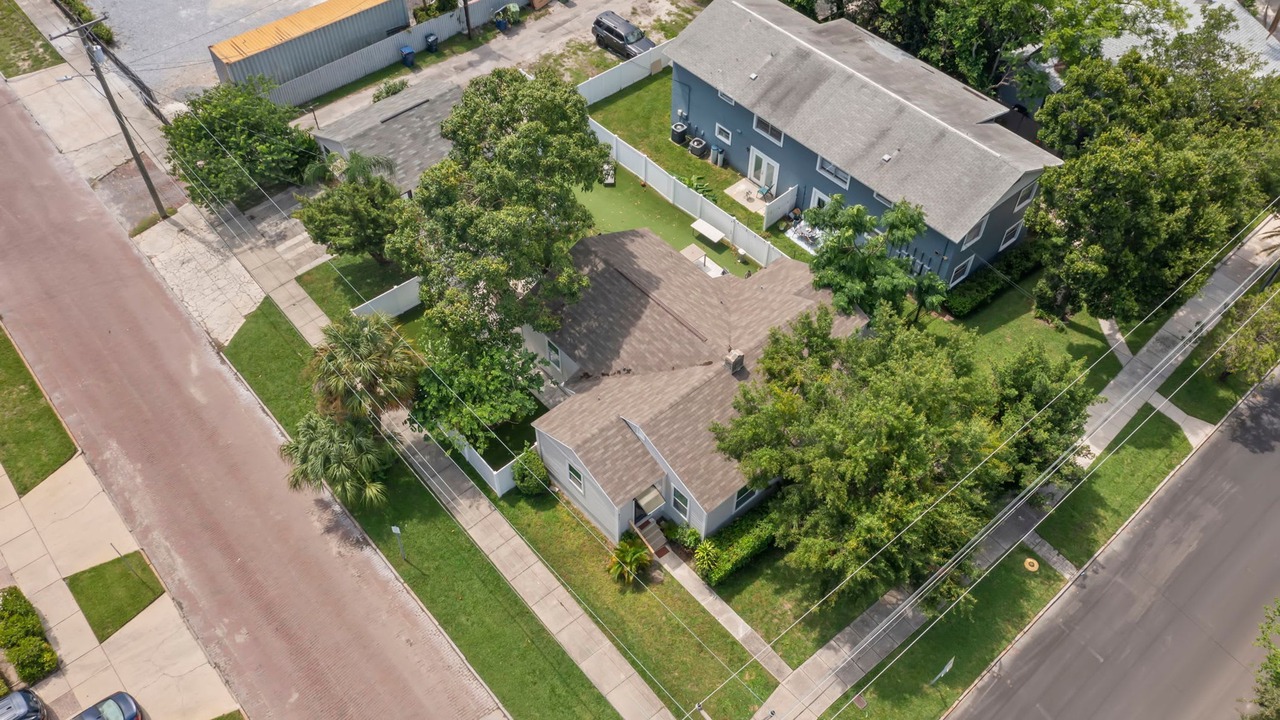 Photo of Others in Courier City - Oscawana