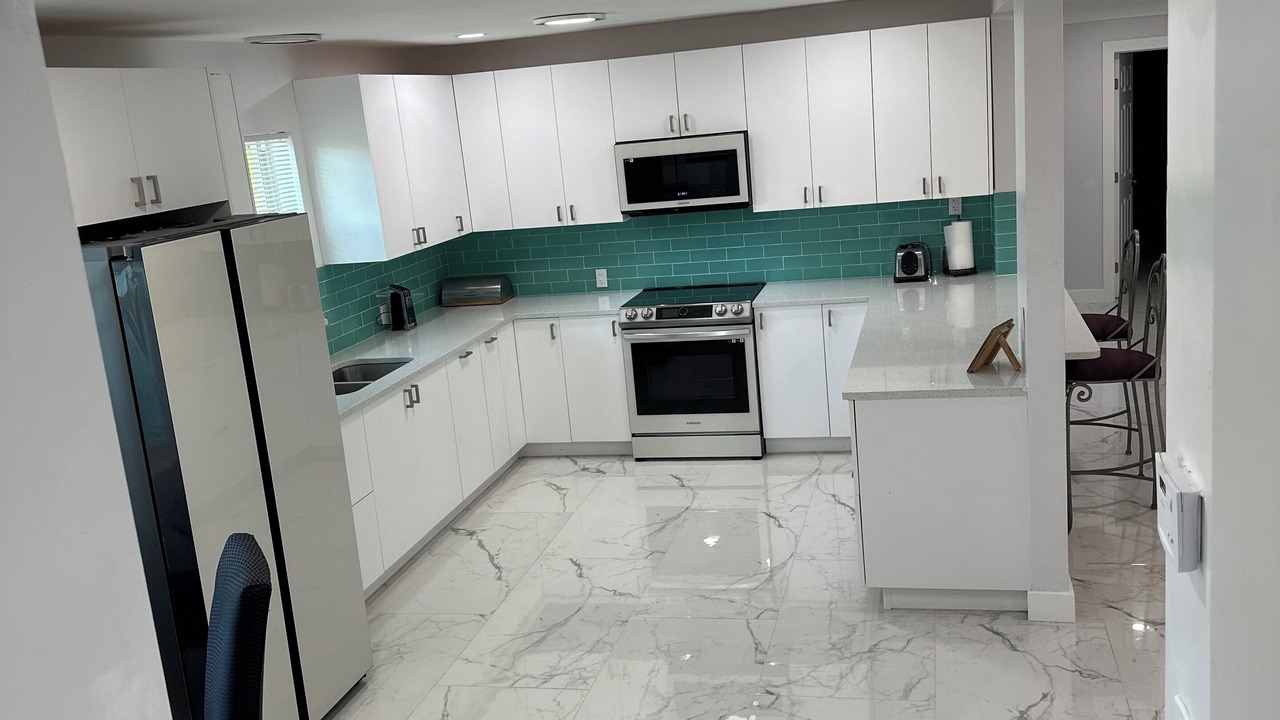 Photo of Kitchen in Lake Worth Corridor