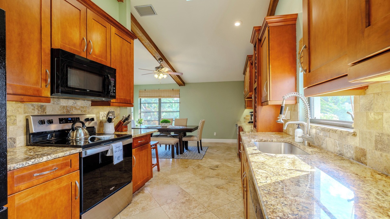 Photo of Kitchen in Lochmoor Waterway Estates