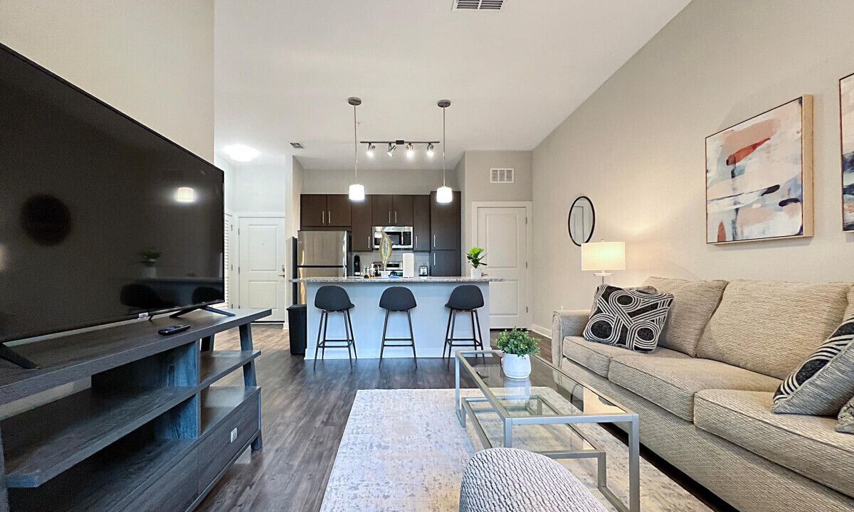 Photo of Livingroom in Carver City - Lincoln Gardens