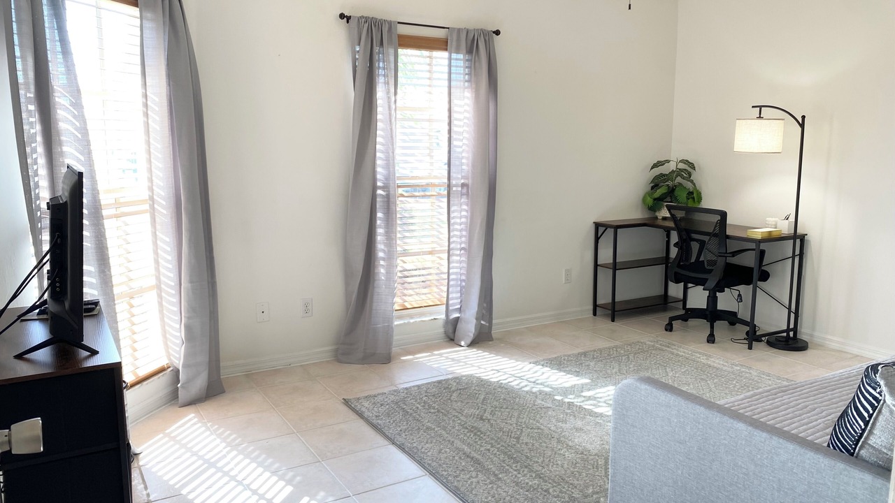 Photo of Livingroom in Sabal Springs