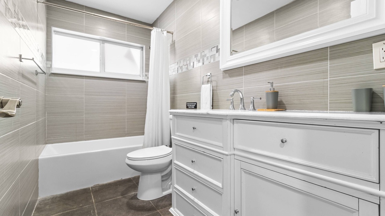 Photo of Bathroom in Boulevard Heights