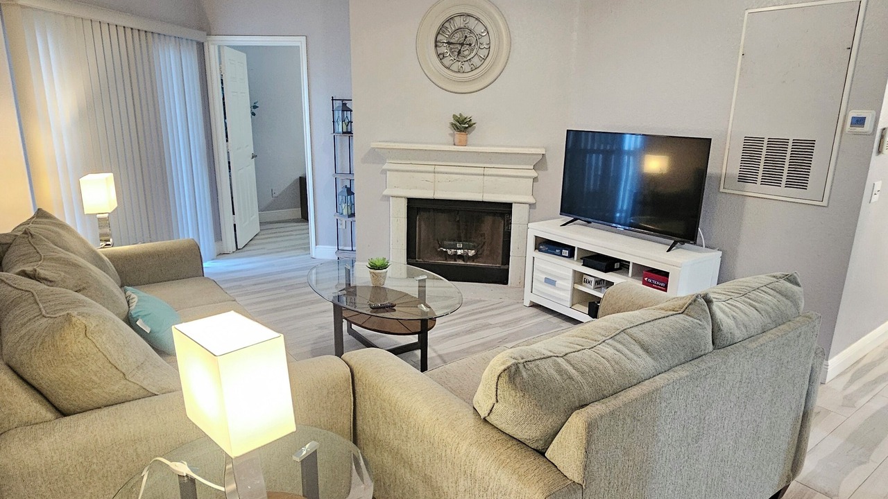 Photo of Livingroom in South Eola