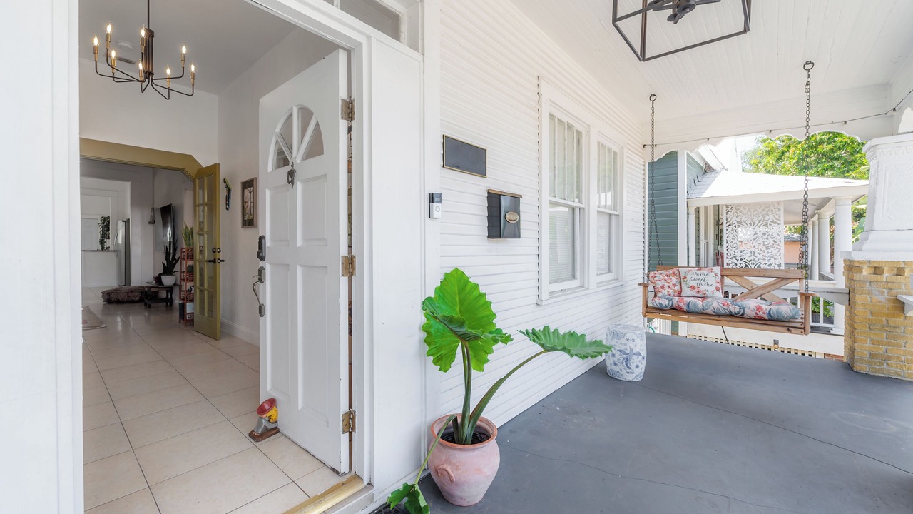 Photo of Patio Balcony in East Ybor