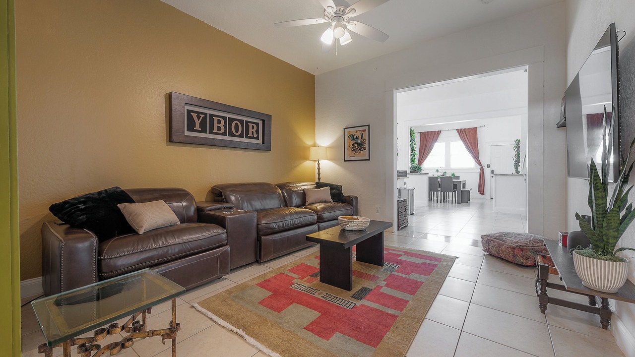 Photo of Livingroom in East Ybor