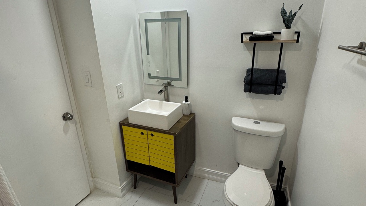 Photo of Bathroom in Overtown