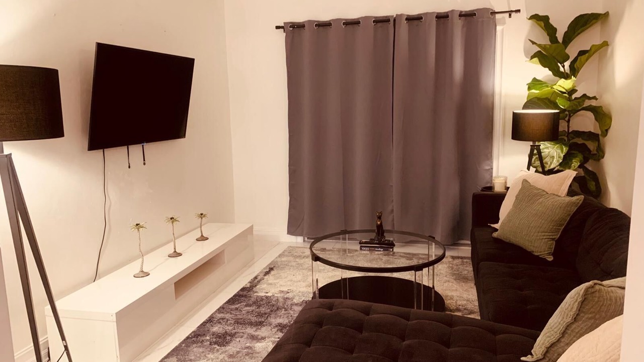 Photo of Livingroom in Overtown
