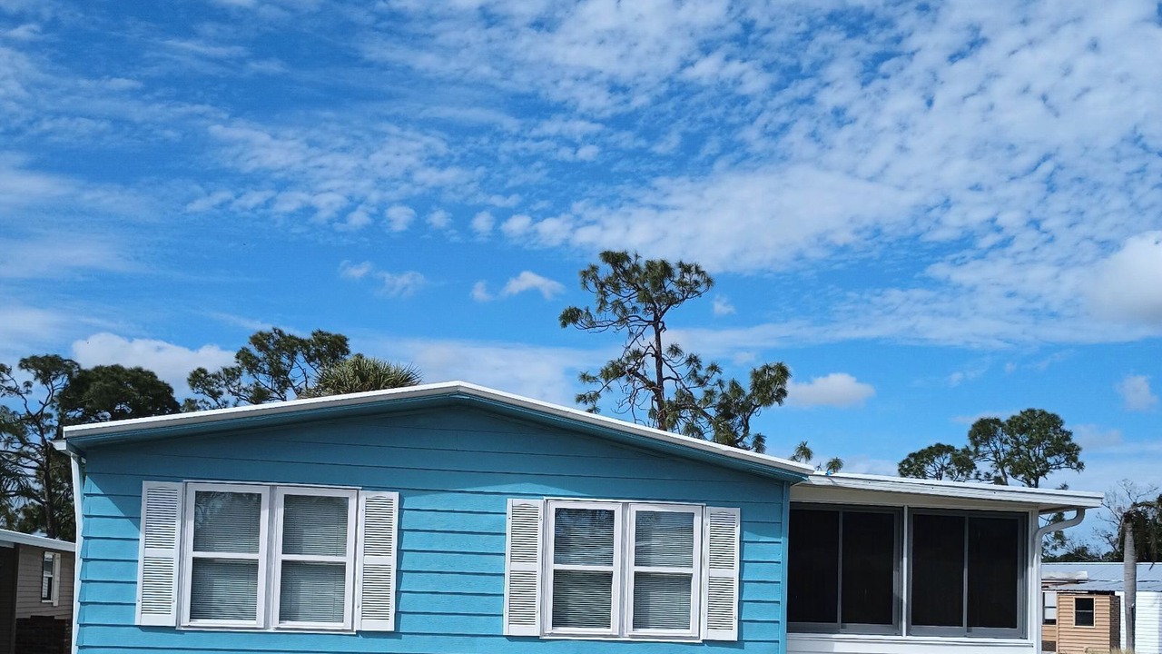Photo of Outdoor in Jacarandas