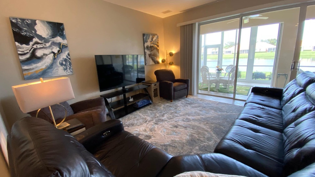 Photo of Livingroom in Tropical Cove