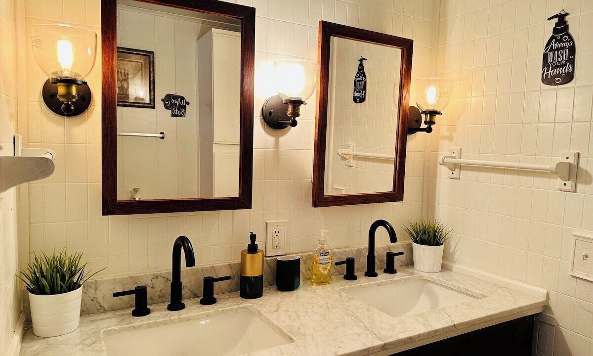 Photo of Bathroom in Riverview