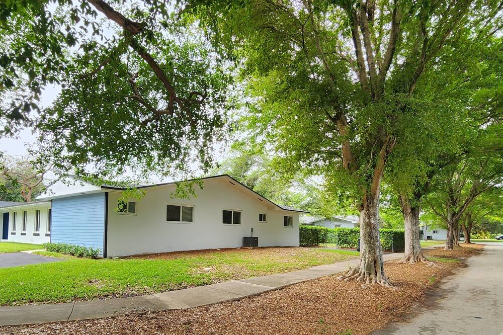 Photo of Outdoor in Pinecrest