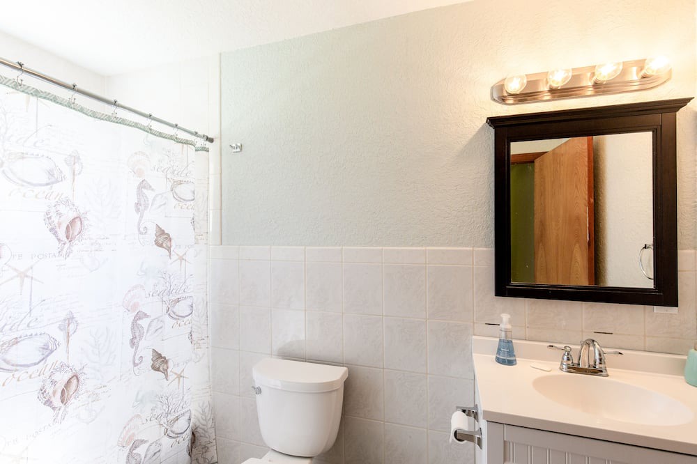 Photo of Bathroom in Loxahatchee Groves