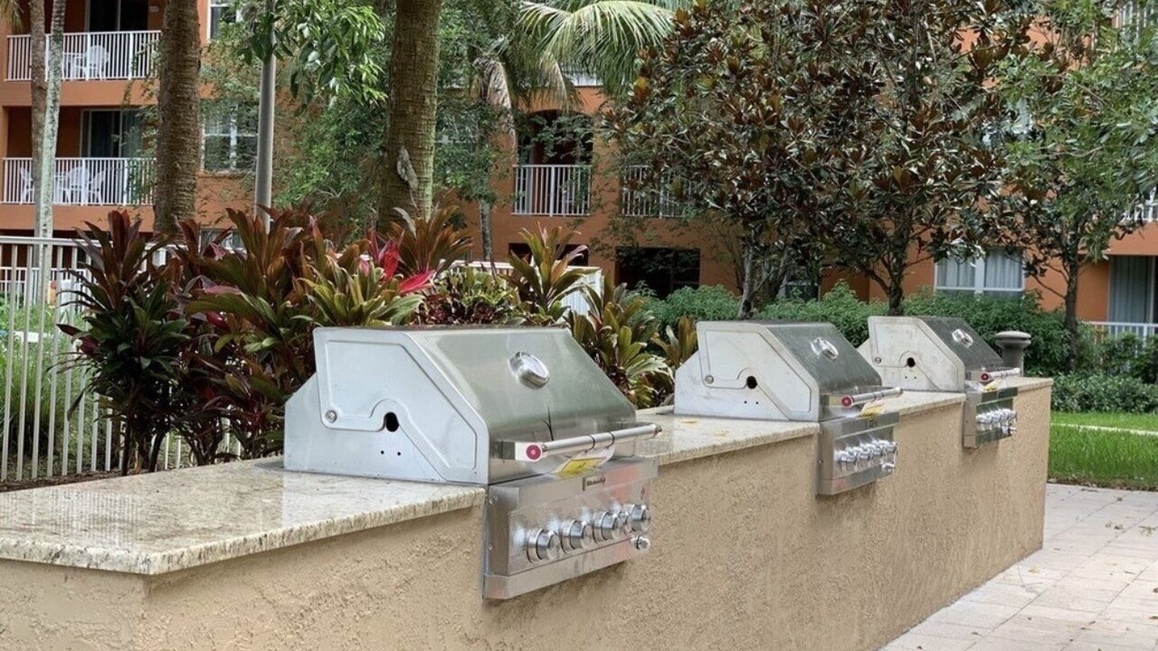 Photo of Outdoor in Weston