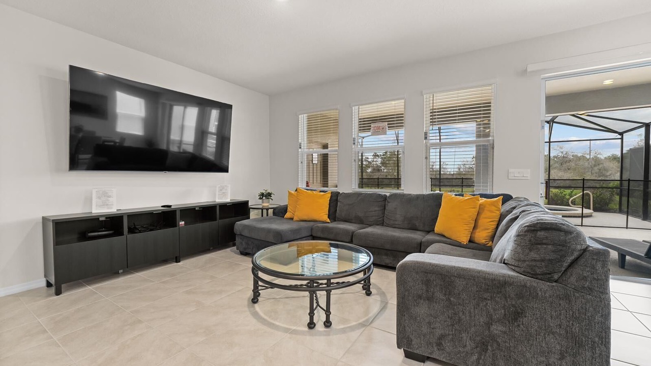 Photo of Livingroom in Sunridge Woods