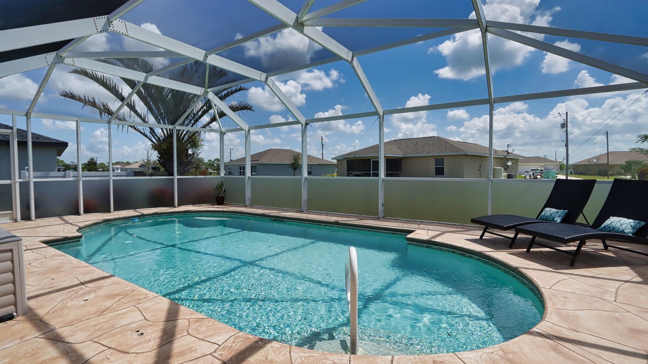 Photo of Outdoor in Jacarandas