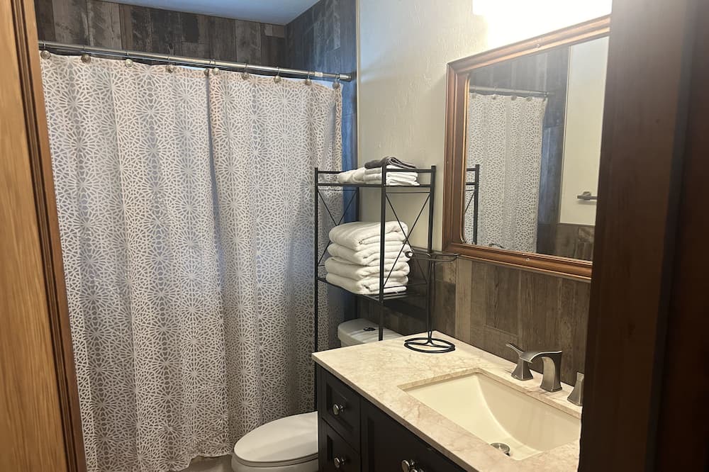 Photo of Bathroom in Bee Ridge