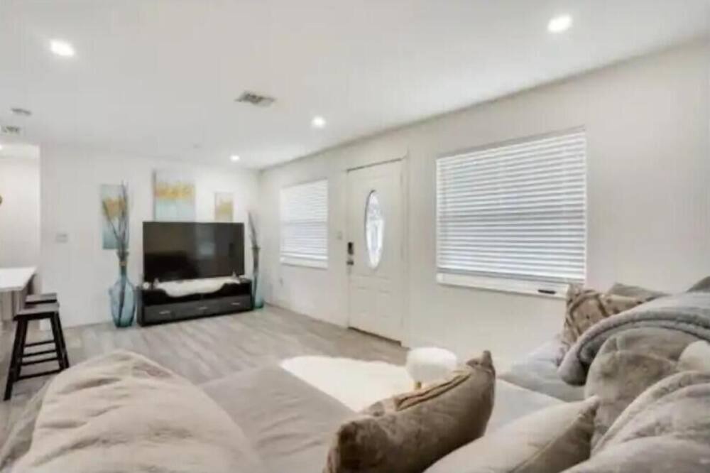 Photo of Livingroom in Sebring