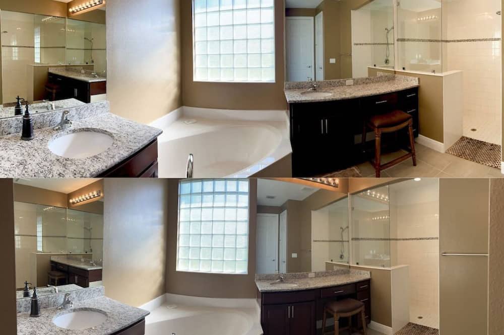 Photo of Bathroom in Port Saint Lucie