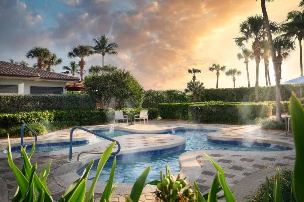 Photo of Outdoor in Palm Beach Shores