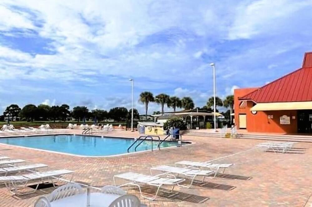 Photo of Outdoor in Barefoot Bay