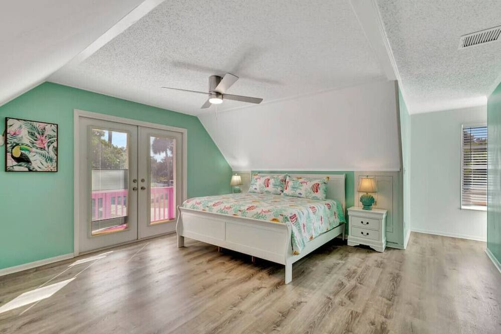 Photo of Others in Indian River Estates