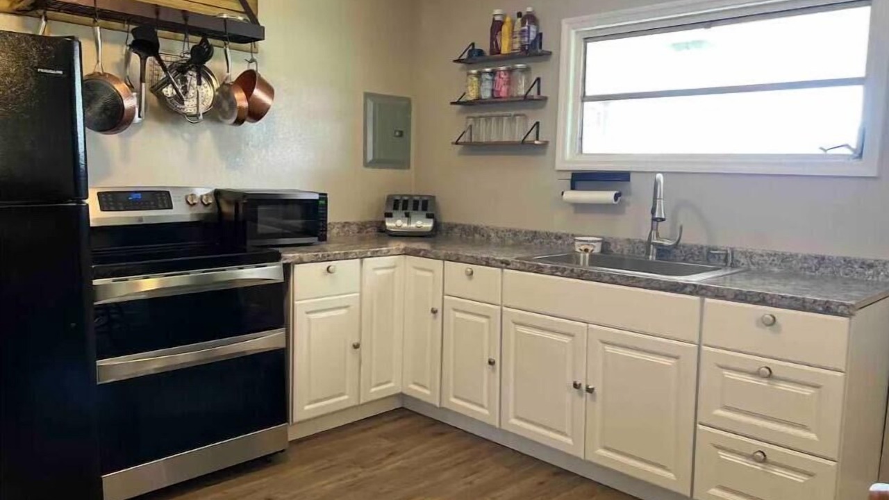 Photo of Kitchen in Okeechobee