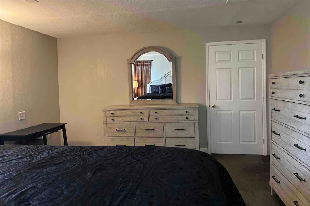 Photo of Bedroom in Okeechobee