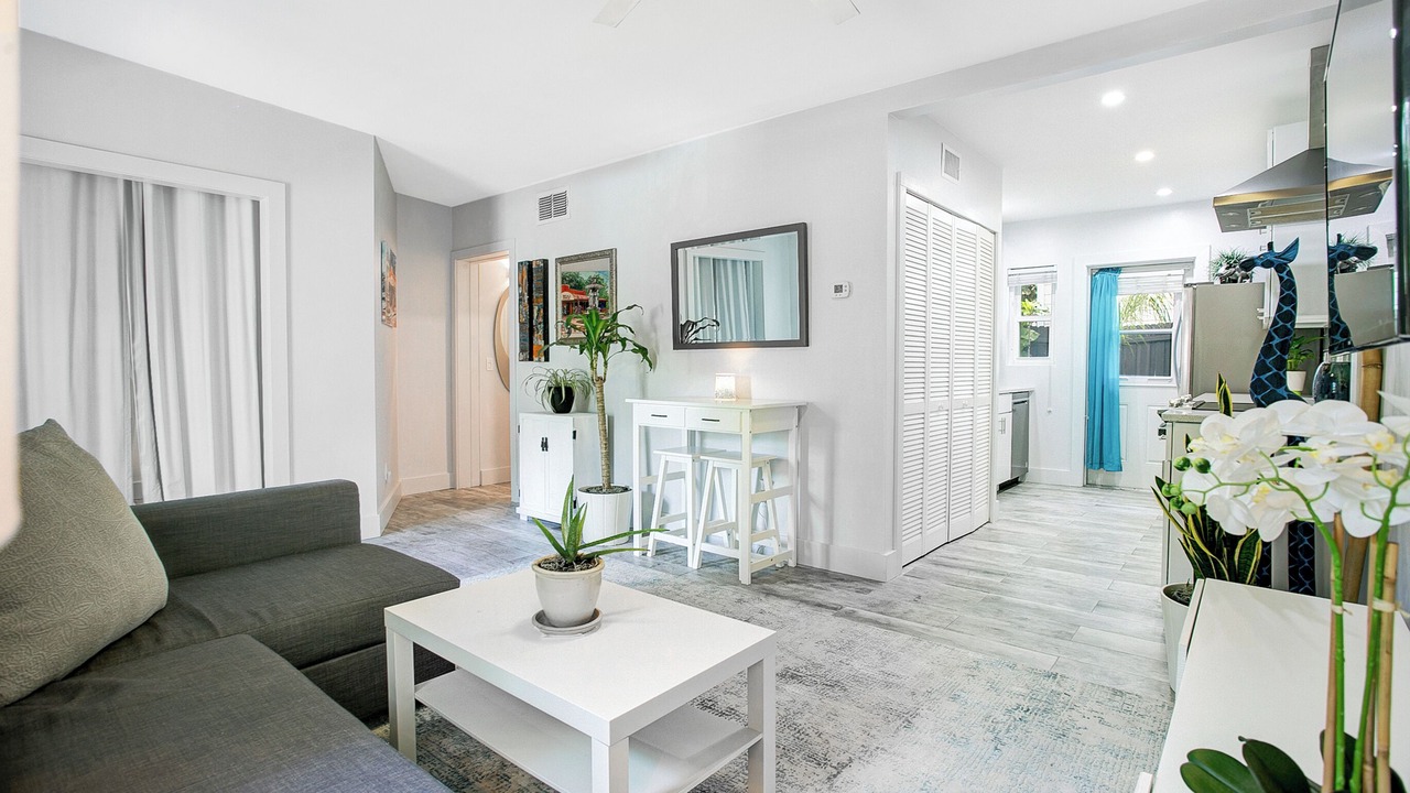 Photo of Livingroom in South Eola