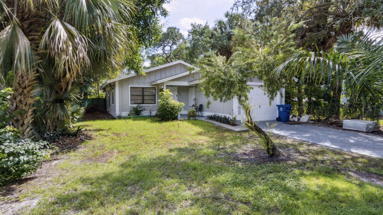Photo of Outdoor in Pine Gardens North