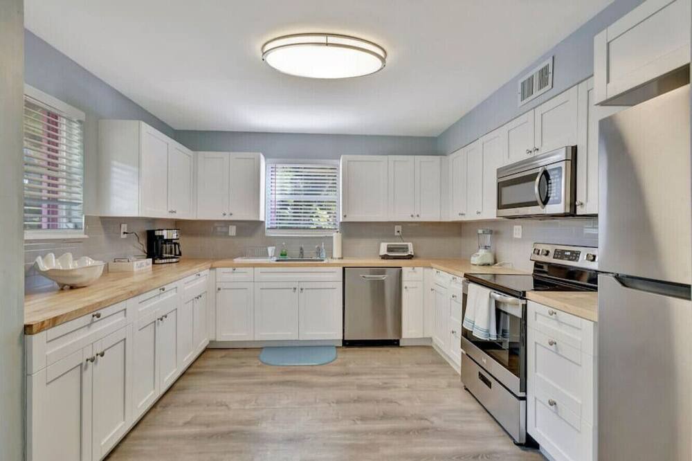 Photo of Others in Indian River Estates
