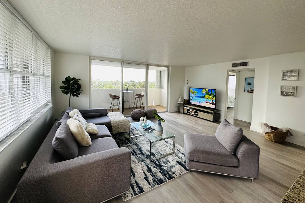Photo of Livingroom in Singer Island