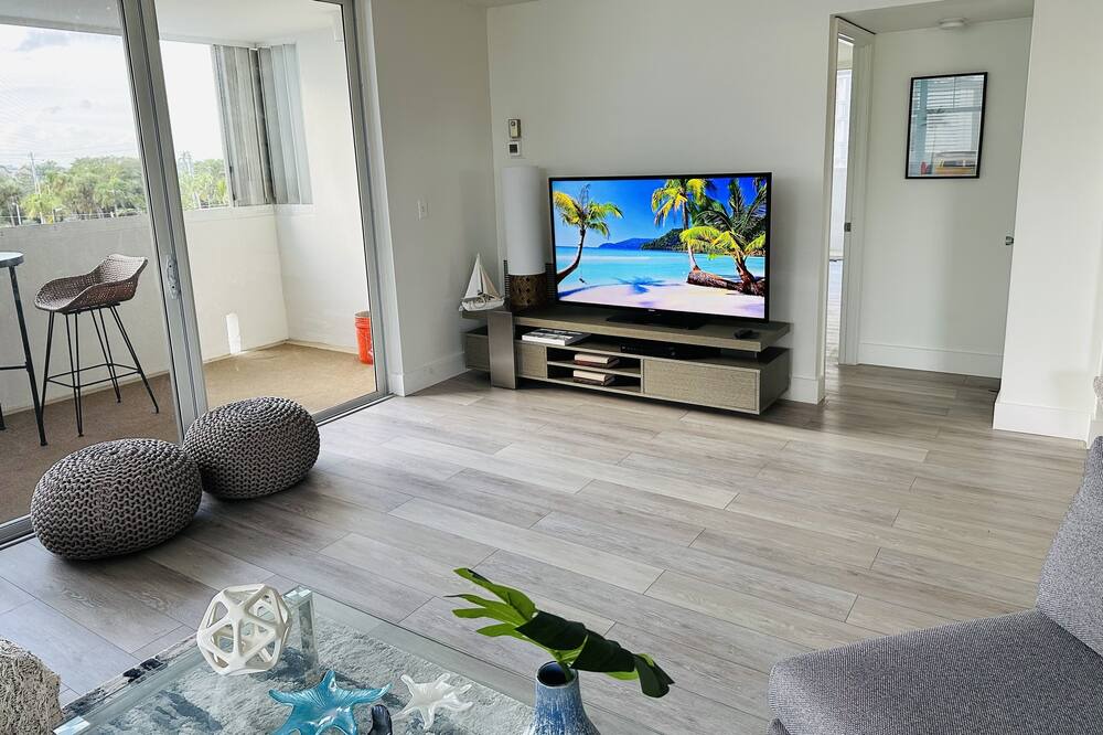 Photo of Livingroom in Singer Island