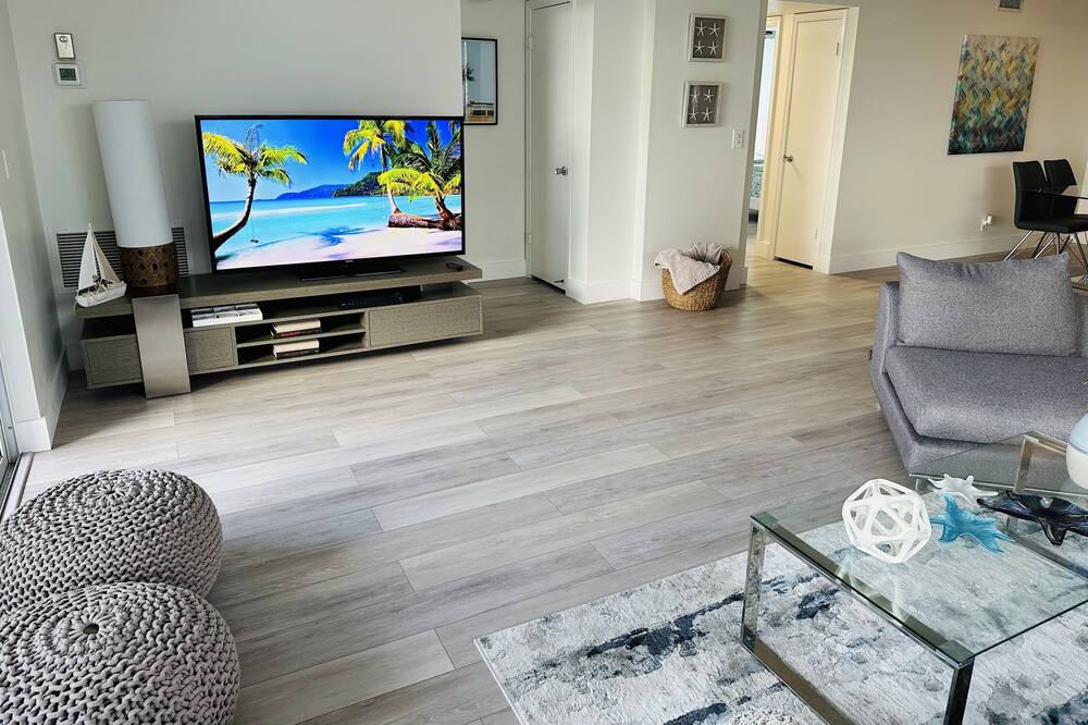 Photo of Livingroom in Singer Island