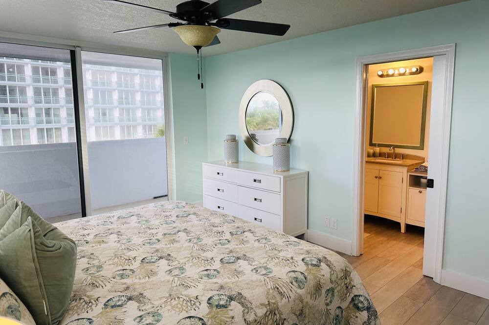 Photo of Bedroom in Singer Island