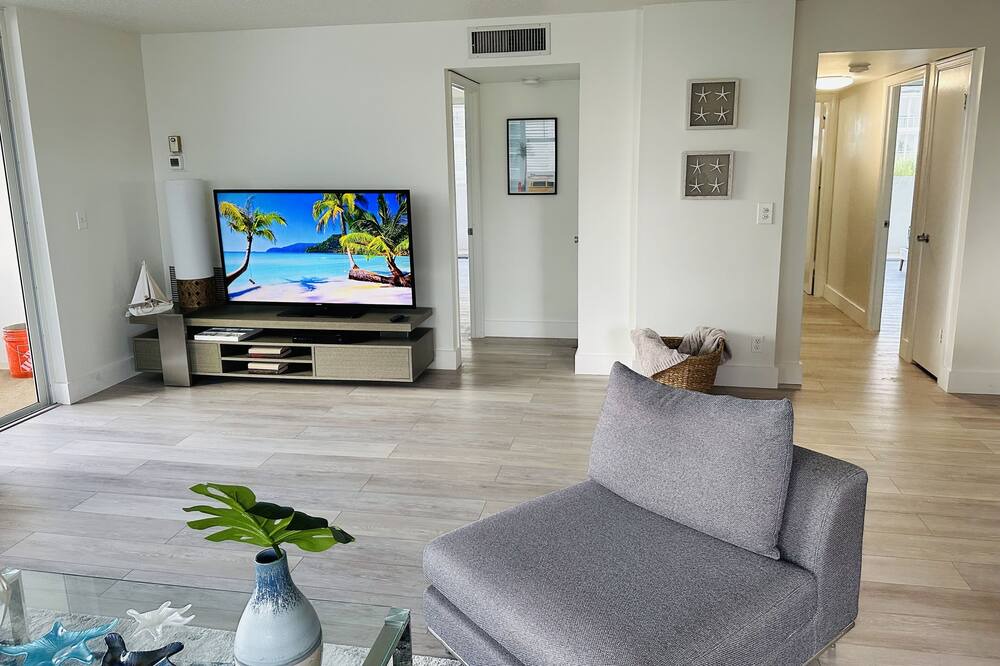 Photo of Livingroom in Singer Island