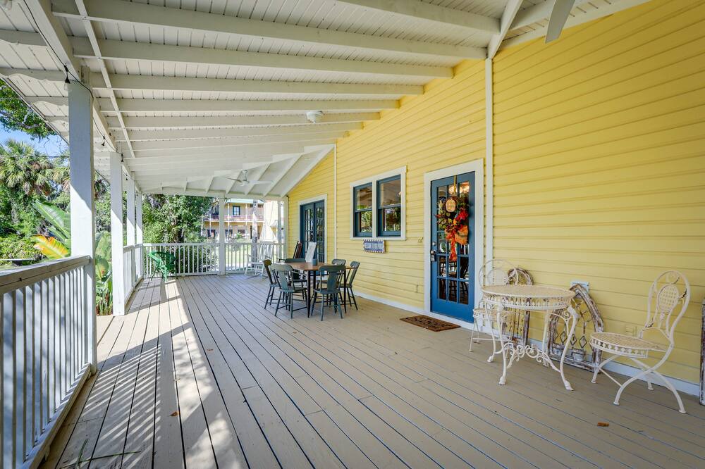 Photo of Patio Balcony in Arcadia Historic District