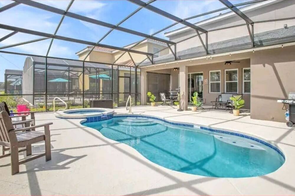 Photo of Outdoor in Sunridge Woods