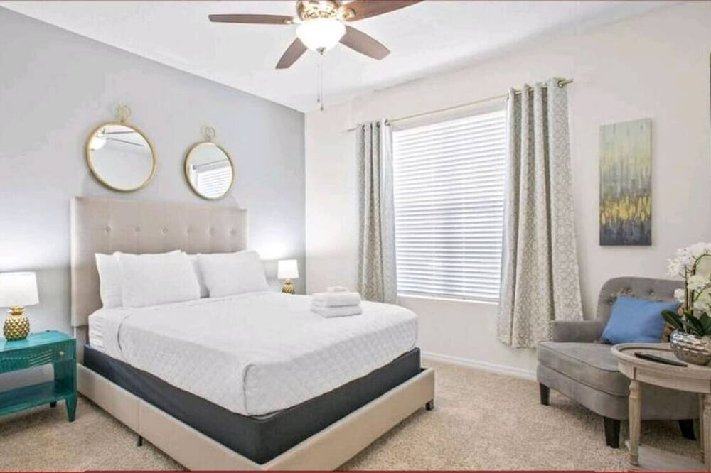 Photo of Bedroom in Sunridge Woods
