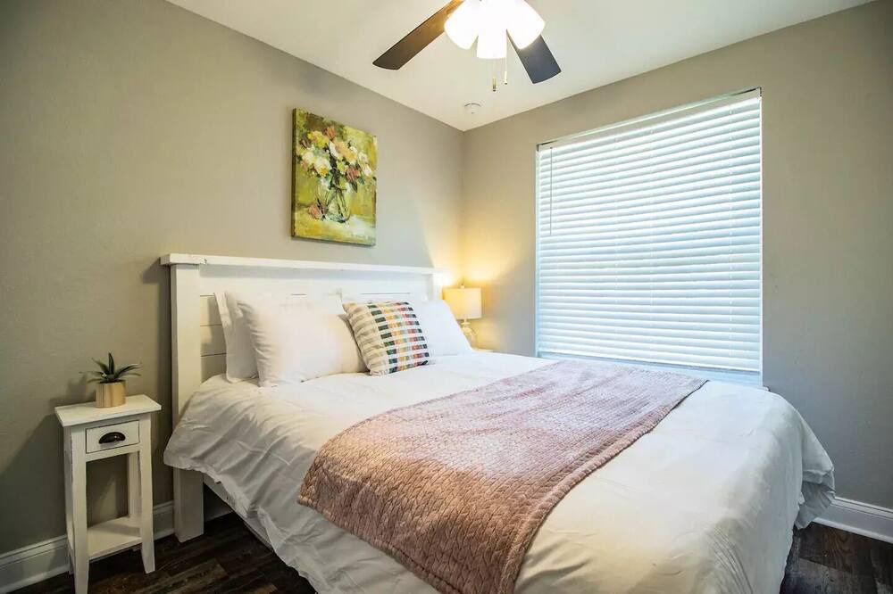 Photo of Bedroom in Bartow