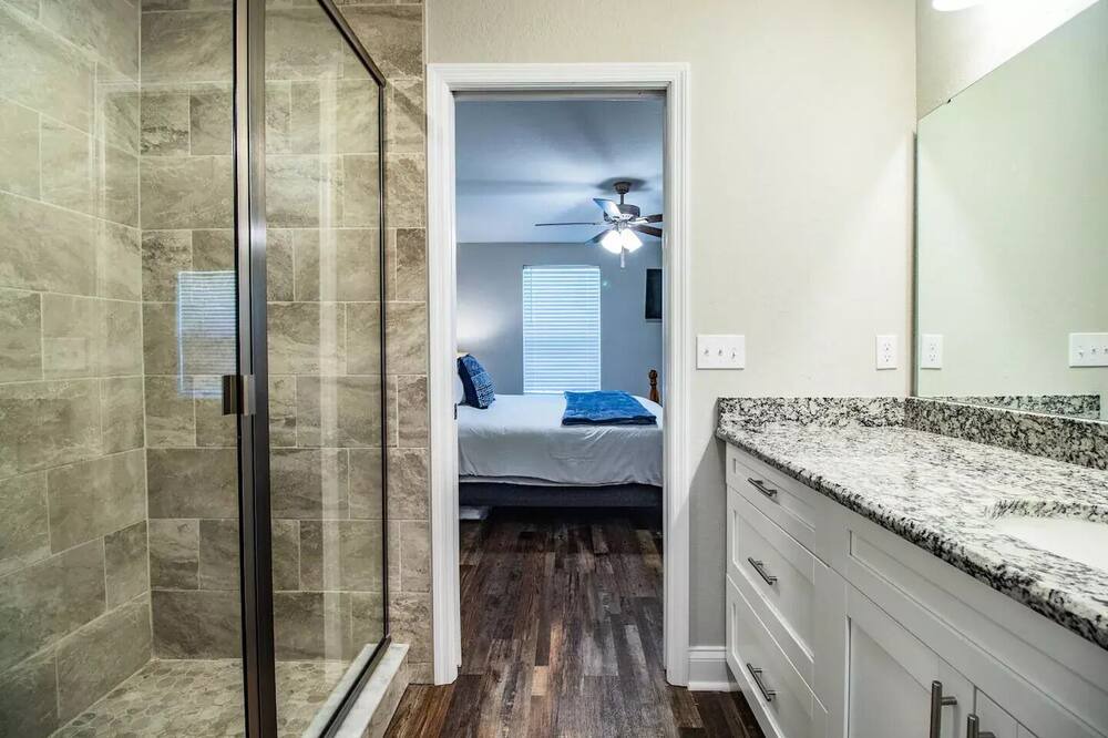 Photo of Bathroom in Bartow