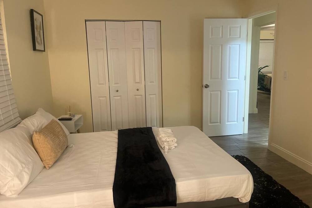 Photo of Bedroom in Greenacres