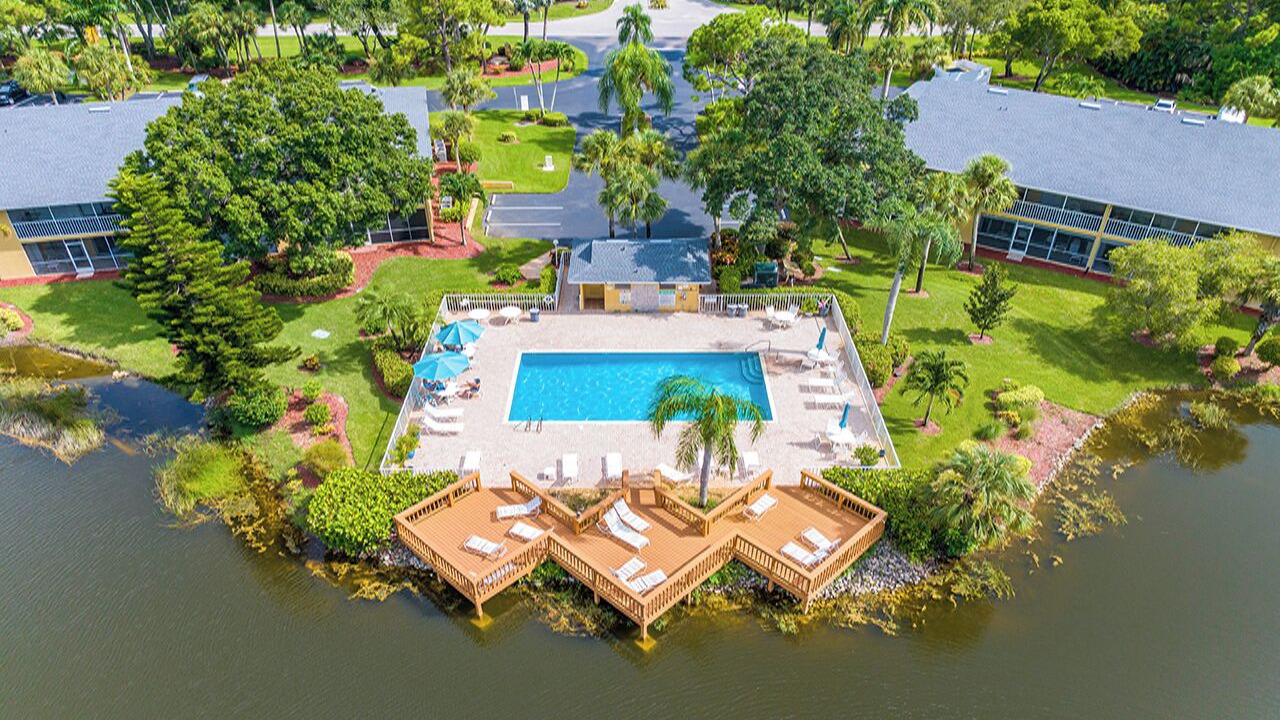 Photo of Outdoor in Imperial Golf Estates