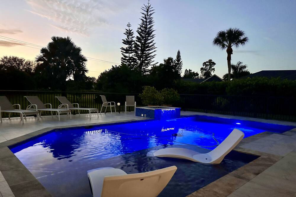 Photo of Outdoor in Imperial Golf Estates