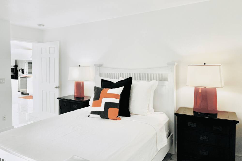 Photo of Bedroom in Imperial Golf Estates
