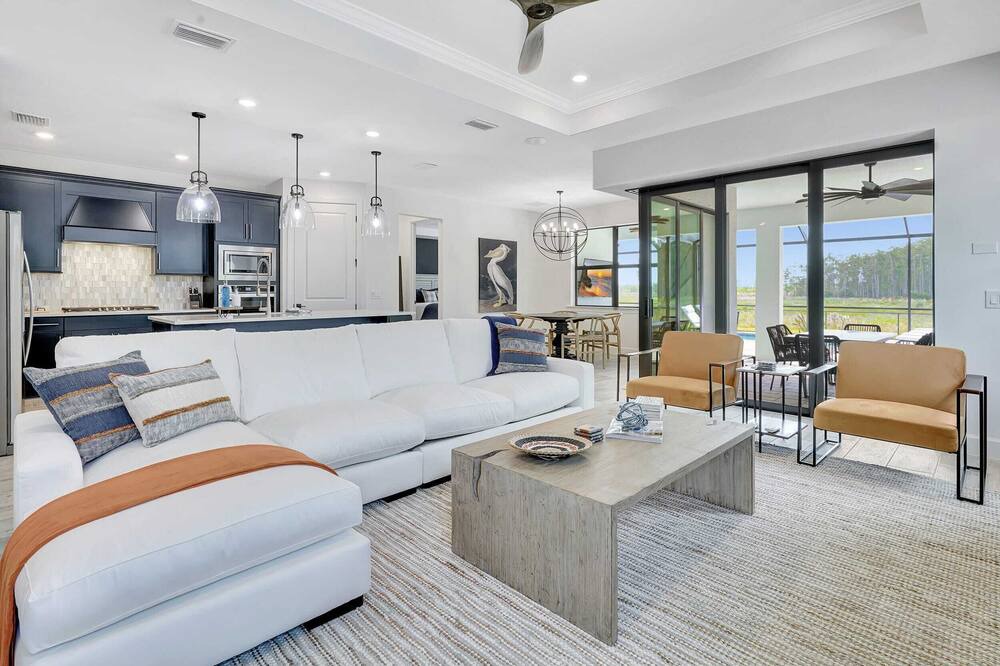 Photo of Bedroom in Estero