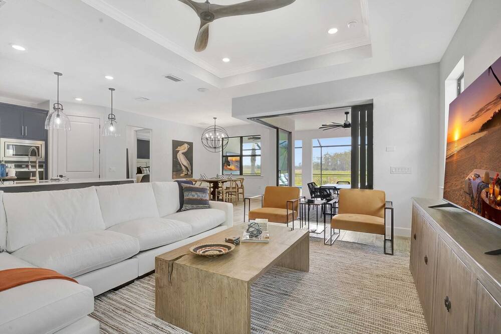 Photo of Bedroom in Estero