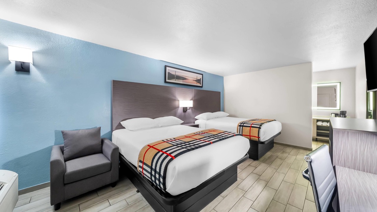 Photo of Bedroom in Lake Wales