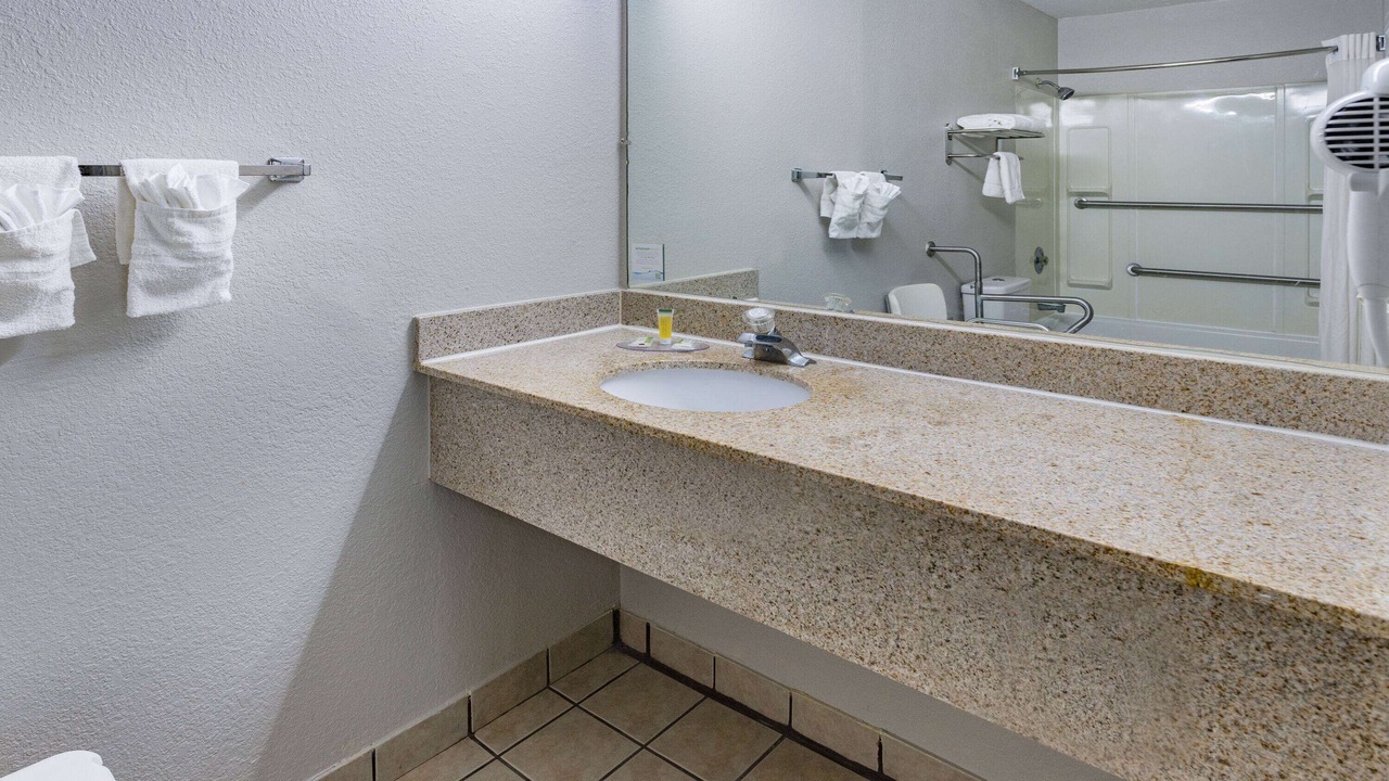 Photo of Bathroom in Arcadia